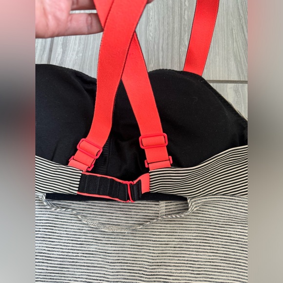 Lululemon gray white black striped tank orange straps built in bra size 6 - Picture 3 of 10